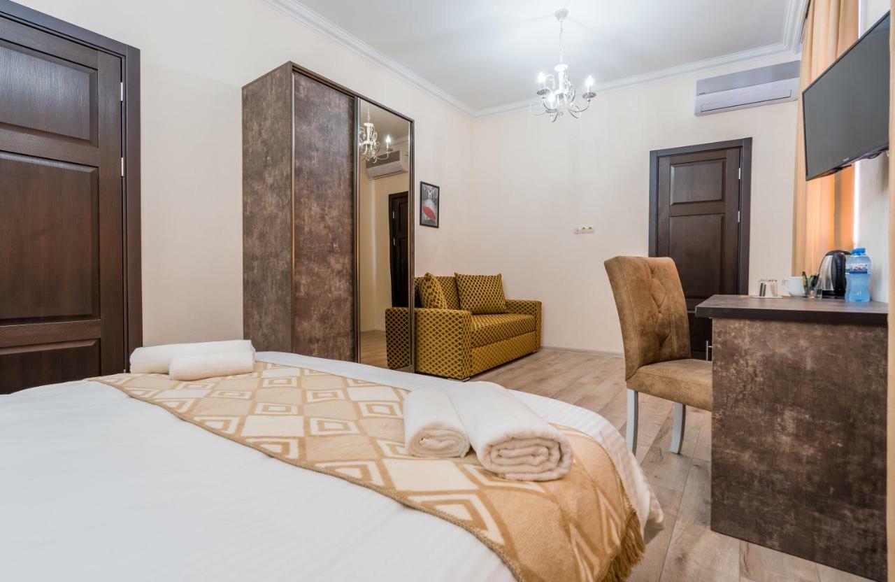 Golden Light Hotel Tbilisi Exterior foto