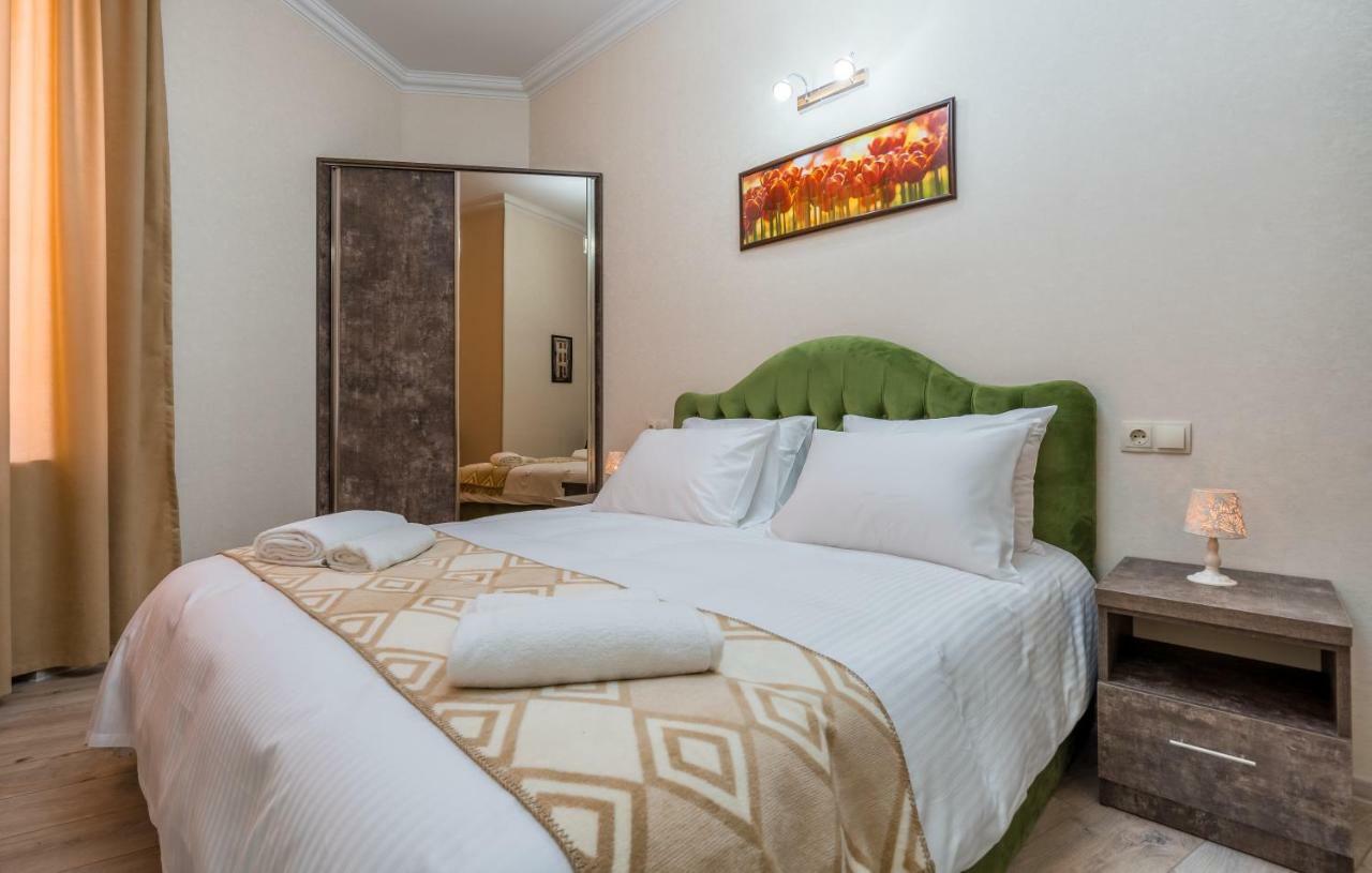 Golden Light Hotel Tbilisi Exterior foto